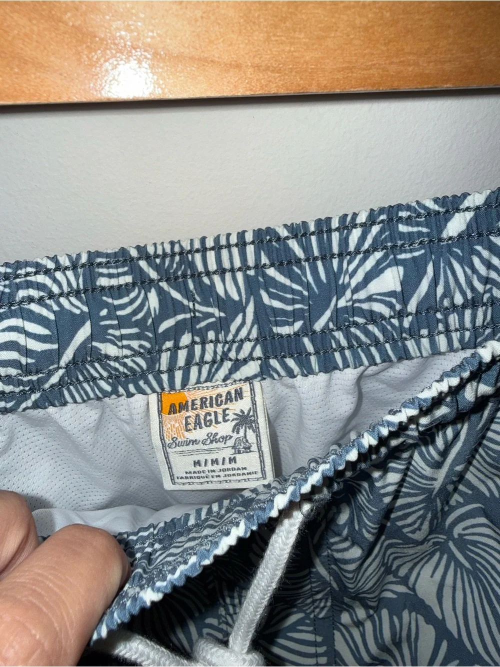 American Eagle Men’s 5” Flex Swim Trunks Medium